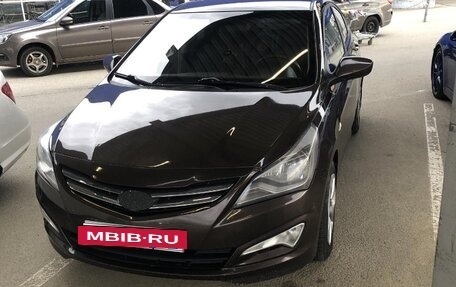 Hyundai Solaris II рестайлинг, 2015 год, 800 000 рублей, 2 фотография