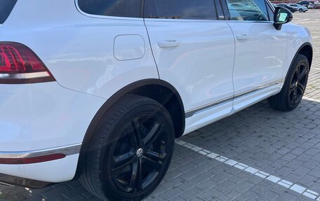 Volkswagen Touareg III, 2017 год, 3 600 000 рублей, 10 фотография