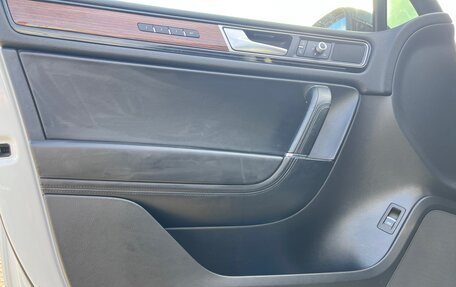 Volkswagen Touareg III, 2017 год, 3 600 000 рублей, 20 фотография