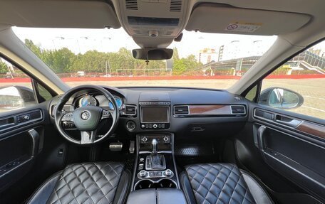 Volkswagen Touareg III, 2017 год, 3 600 000 рублей, 15 фотография
