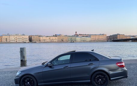 Mercedes-Benz E-Класс, 2011 год, 2 350 000 рублей, 5 фотография