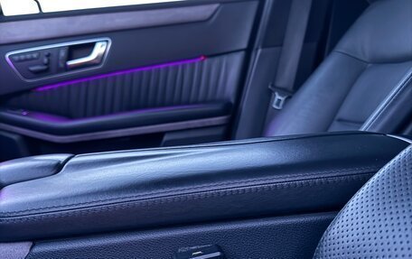 Mercedes-Benz E-Класс, 2011 год, 2 350 000 рублей, 23 фотография