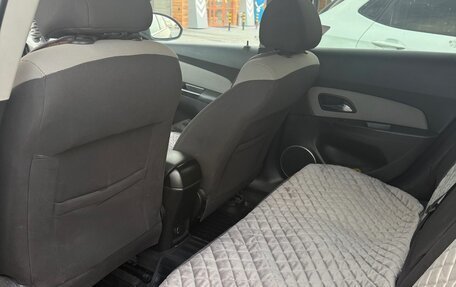 Chevrolet Cruze II, 2011 год, 780 000 рублей, 13 фотография