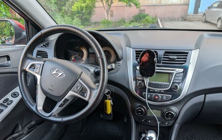 Hyundai Solaris II рестайлинг, 2012 год, 770 000 рублей, 7 фотография