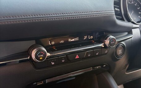 Mazda 3, 2020 год, 1 650 000 рублей, 9 фотография