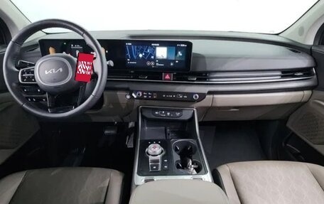 KIA Carnival, 2024 год, 4 055 000 рублей, 9 фотография