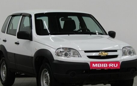 Chevrolet Niva I рестайлинг, 2018 год, 741 600 рублей, 8 фотография