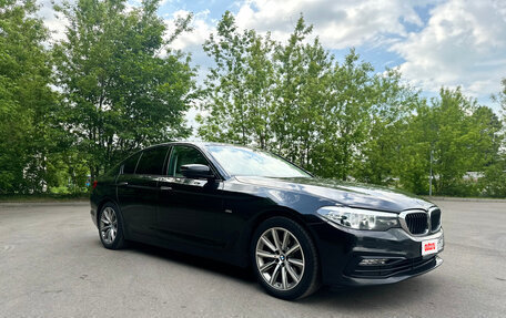 BMW 5 серия, 2018 год, 3 680 000 рублей, 3 фотография
