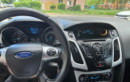 Ford Focus III, 2013 год, 900 000 рублей, 2 фотография