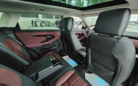 Land Rover Range Rover Evoque II, 2024 год, 6 500 000 рублей, 11 фотография