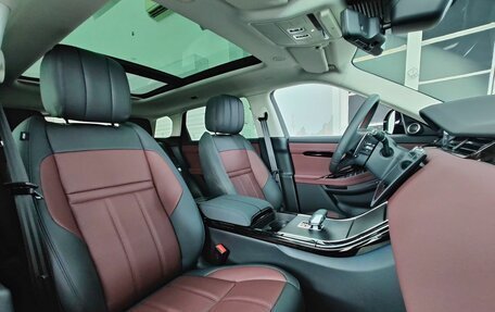 Land Rover Range Rover Evoque II, 2024 год, 6 500 000 рублей, 10 фотография