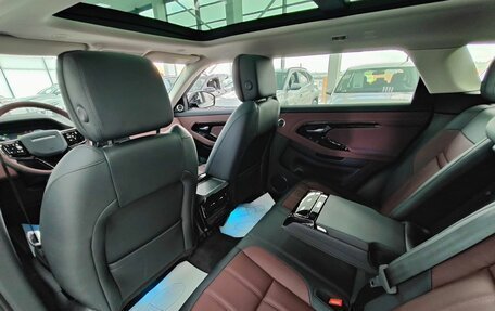 Land Rover Range Rover Evoque II, 2024 год, 6 500 000 рублей, 9 фотография