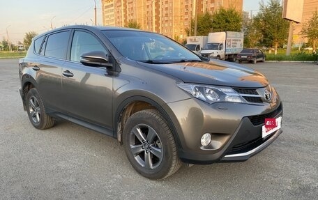 Toyota RAV4, 2013 год, 1 900 000 рублей, 10 фотография
