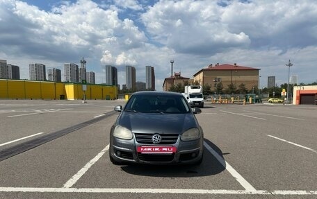 Volkswagen Jetta VI, 2009 год, 450 000 рублей, 3 фотография