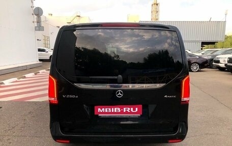 Mercedes-Benz V-Класс, 2019 год, 4 997 000 рублей, 11 фотография