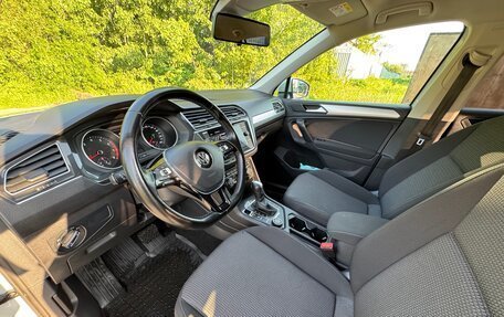 Volkswagen Tiguan II, 2019 год, 2 490 000 рублей, 5 фотография