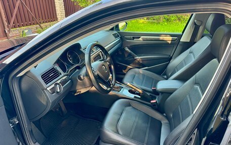 Volkswagen Passat B8 рестайлинг, 2015 год, 1 390 000 рублей, 16 фотография