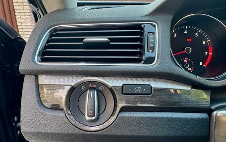 Volkswagen Passat B8 рестайлинг, 2015 год, 1 390 000 рублей, 25 фотография