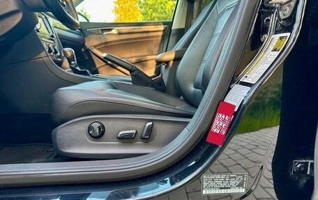 Volkswagen Passat B8 рестайлинг, 2015 год, 1 390 000 рублей, 26 фотография