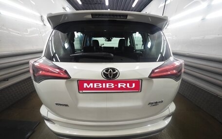 Toyota RAV4, 2016 год, 2 650 000 рублей, 5 фотография