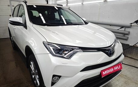 Toyota RAV4, 2016 год, 2 650 000 рублей, 3 фотография