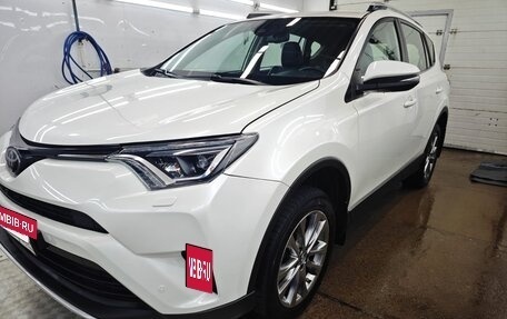 Toyota RAV4, 2016 год, 2 650 000 рублей, 2 фотография