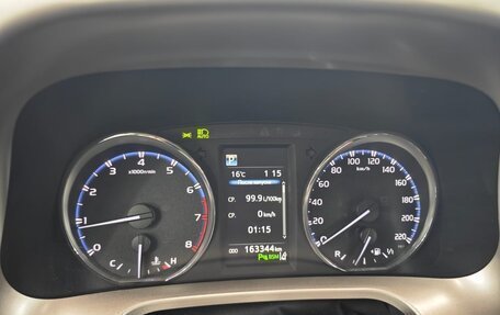 Toyota RAV4, 2016 год, 2 650 000 рублей, 13 фотография