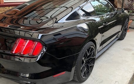 Ford Mustang VI рестайлинг, 2016 год, 2 680 000 рублей, 10 фотография