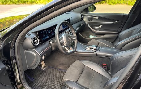 Mercedes-Benz E-Класс, 2018 год, 4 100 000 рублей, 20 фотография