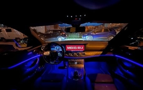 Mercedes-Benz E-Класс, 2018 год, 4 100 000 рублей, 30 фотография