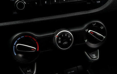 KIA Rio IV, 2020 год, 1 665 000 рублей, 17 фотография
