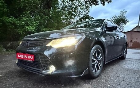 Toyota Camry, 2017 год, 2 050 000 рублей, 11 фотография