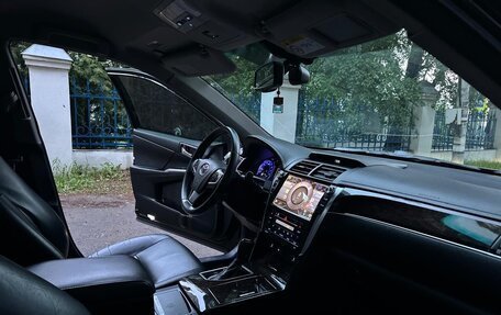 Toyota Camry, 2017 год, 2 050 000 рублей, 25 фотография