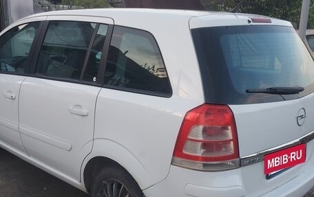 Opel Zafira B, 2009 год, 700 000 рублей, 2 фотография