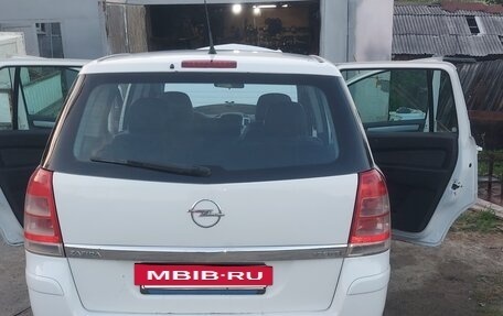 Opel Zafira B, 2009 год, 700 000 рублей, 6 фотография