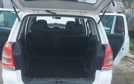 Opel Zafira B, 2009 год, 700 000 рублей, 7 фотография