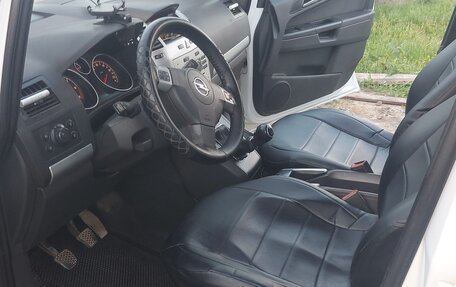 Opel Zafira B, 2009 год, 700 000 рублей, 10 фотография