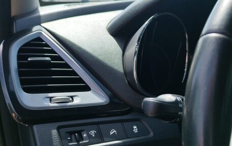 Hyundai Santa Fe III рестайлинг, 2012 год, 1 425 000 рублей, 30 фотография