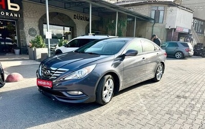 Hyundai Sonata VI, 2010 год, 950 000 рублей, 1 фотография