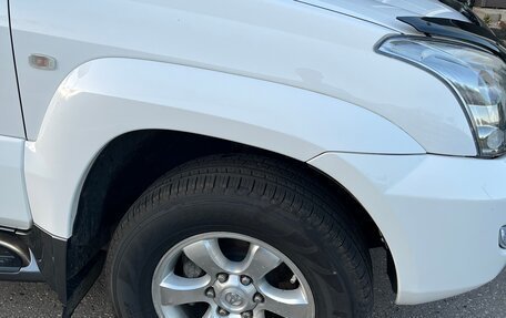 Toyota Land Cruiser Prado 120 рестайлинг, 2008 год, 2 900 000 рублей, 2 фотография