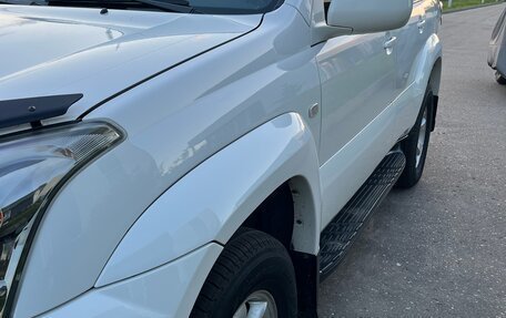 Toyota Land Cruiser Prado 120 рестайлинг, 2008 год, 2 900 000 рублей, 7 фотография