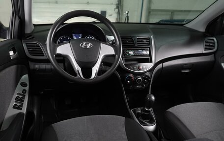 Hyundai Solaris II рестайлинг, 2011 год, 849 000 рублей, 6 фотография