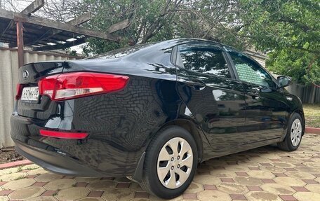 KIA Rio III рестайлинг, 2016 год, 1 000 000 рублей, 4 фотография