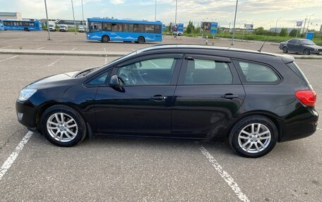 Opel Astra J, 2011 год, 700 000 рублей, 8 фотография
