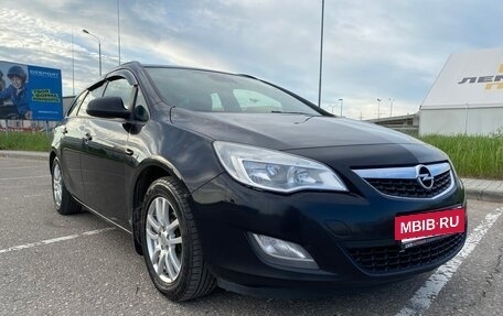 Opel Astra J, 2011 год, 700 000 рублей, 14 фотография