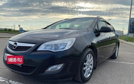 Opel Astra J, 2011 год, 700 000 рублей, 15 фотография