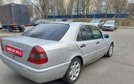 Mercedes-Benz C-Класс, 1997 год, 275 000 рублей, 2 фотография