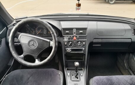 Mercedes-Benz C-Класс, 1997 год, 275 000 рублей, 5 фотография