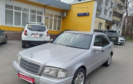 Mercedes-Benz C-Класс, 1997 год, 275 000 рублей, 3 фотография