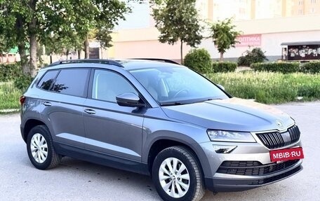 Skoda Karoq I, 2020 год, 2 400 000 рублей, 2 фотография